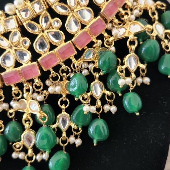 Traditional Indian Bollywood Fashion Kundan Bridal Jewelry Set with Choker Earrings Maang Tikka for Women