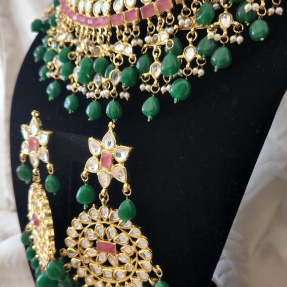 Traditional Indian Bollywood Fashion Kundan Bridal Jewelry Set with Choker Earrings Maang Tikka for Women