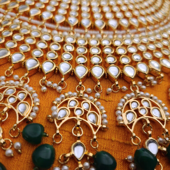Indian Traditional Bollywood Fashion Kundan Bridal Jewelry Set with Choker Earrings Maang Tikka for Women