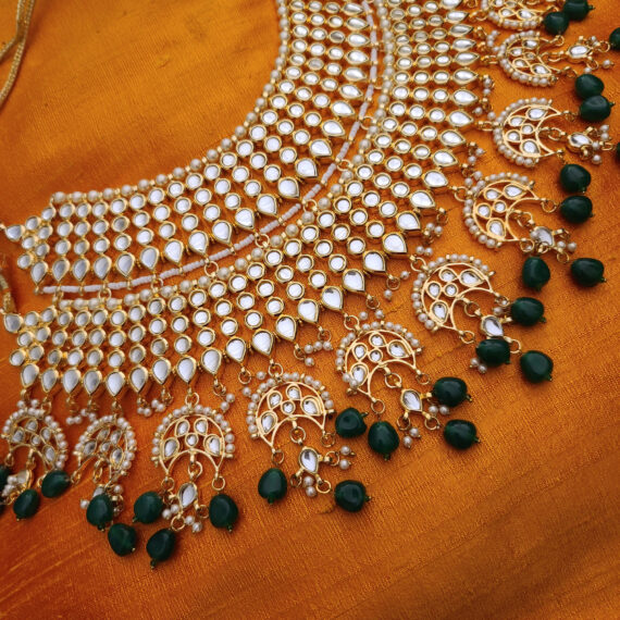 Indian Traditional Bollywood Fashion Kundan Bridal Jewelry Set with Choker Earrings Maang Tikka for Women