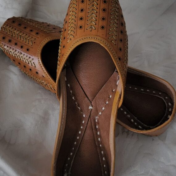 Traditional Indian Punjabi Juttis Women Ladies Mojari Ethnic Shoes Handmade Jutti Comfort Flat Brown