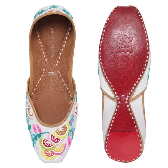 Traditional Indian Punjabi Juttis Women Ladies Mojari Ethnic Shoes Handmade Comfort Flat Shoes/Jutti Off White