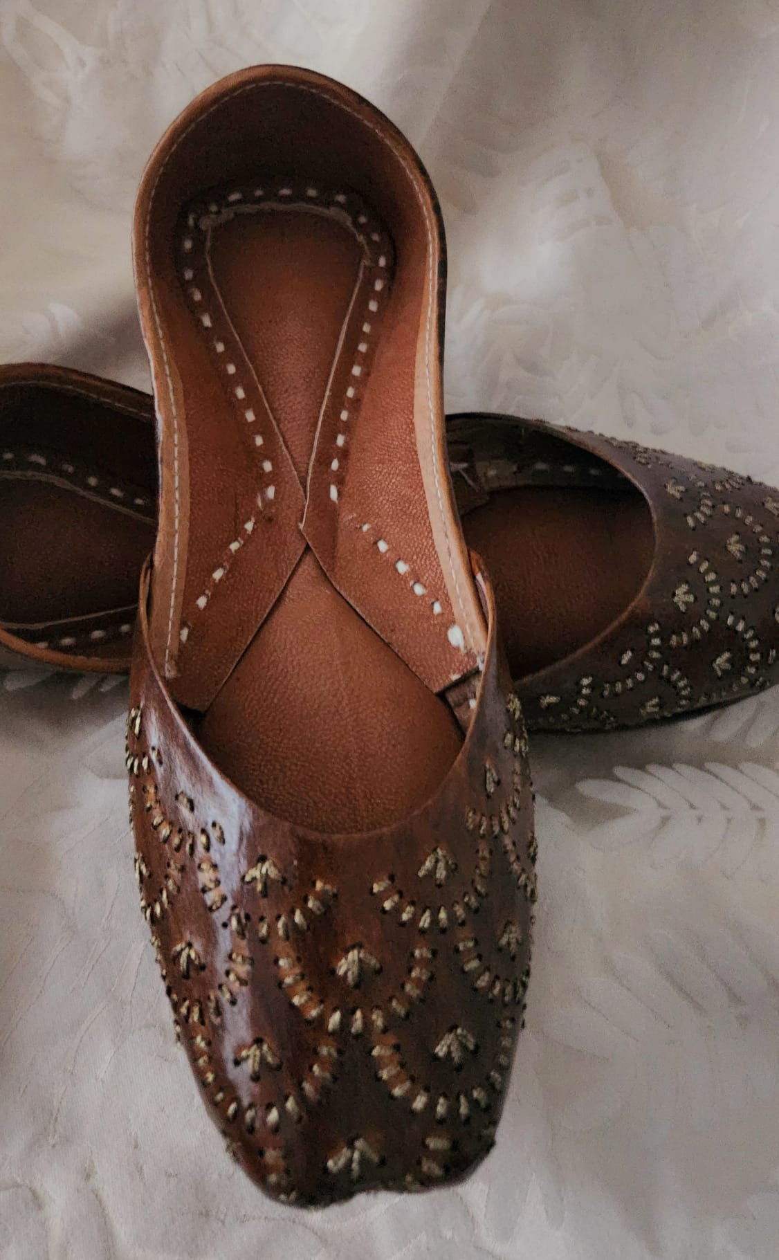 Traditional Indian Punjabi Juttis Women Ladies Mojari Ethnic Shoes Handmade Comfort Flat Shoes/Jutti Brown - Image 3