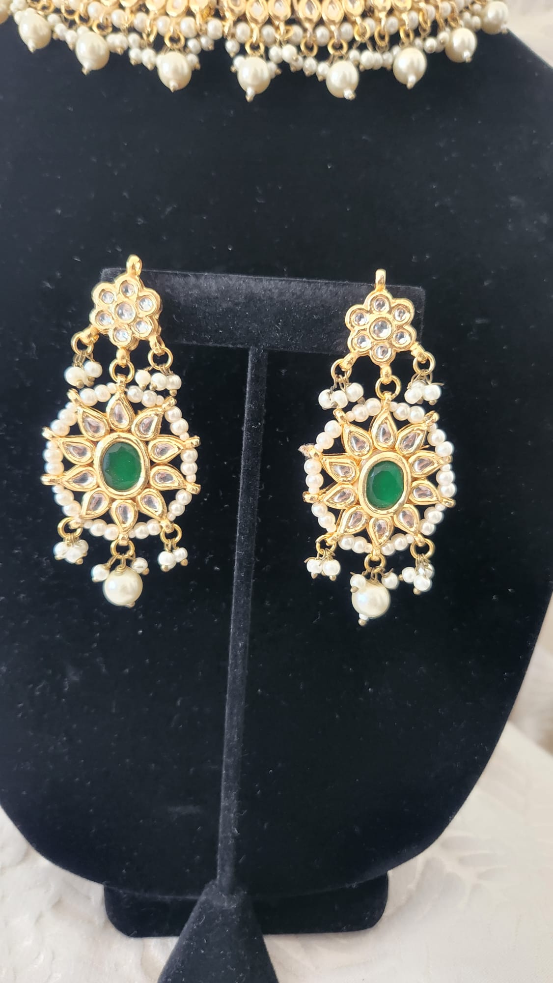Indian Traditional Bollywood Fashion Kundan Bridal Jewelry Set with Choker Earrings For Women - Image 4